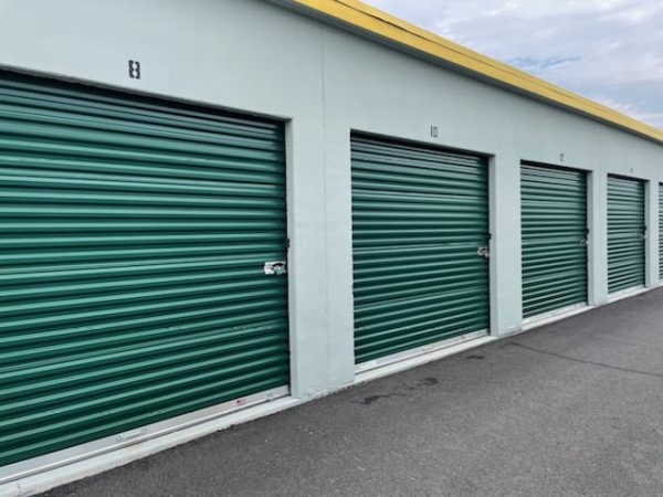 Storage Units at Tucson Self Storage - 6459 East Golf Links Road