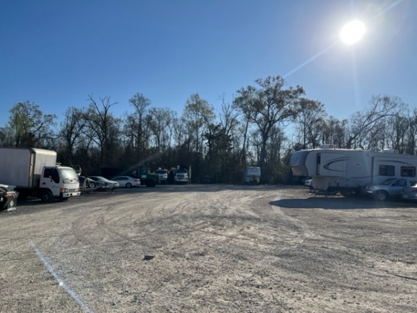 Storage Units at Square Space Storage - Baton Rouge 14015 Florida - 14015 Florida Boulevard