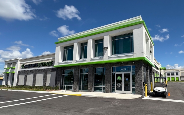 Space Shop Self Storage - Spring Hill