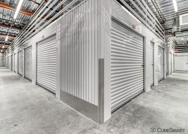 Storage Units at CubeSmart Self Storage - 1851 West Landstreet - FL - 1851 West Landstreet Road