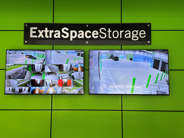 Facility photo: //images.sparefoot.com/medium/24115268703474ad41c.png