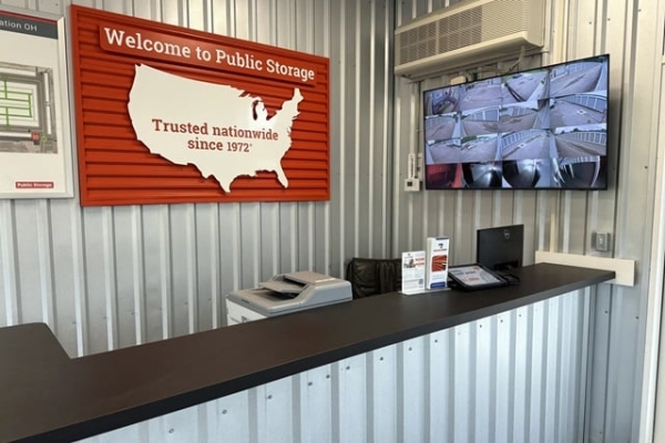 Facility photo: //images.sparefoot.com/medium/24117069eb6c426c2f7.jpg