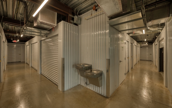 Facility photo: //images.sparefoot.com/medium/24117268e67e09e32f6.jpg