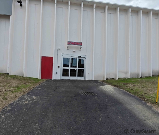Facility photo: //images.sparefoot.com/medium/24122868809240e9b4e.jpg