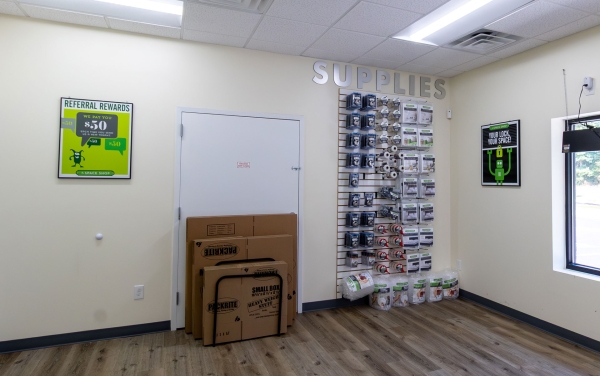 Facility photo: //images.sparefoot.com/medium/24123168dad7e1beb21.jpg