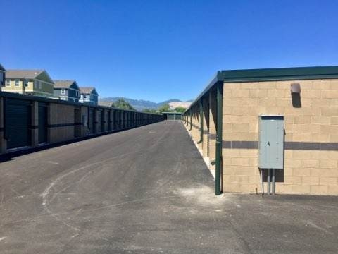 Facility photo: //images.sparefoot.com/medium/24125668a3a3e4c33e4.jpg