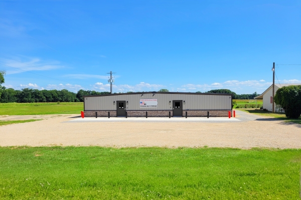 Facility photo: //images.sparefoot.com/medium/241284688ba57d9175c.jpg