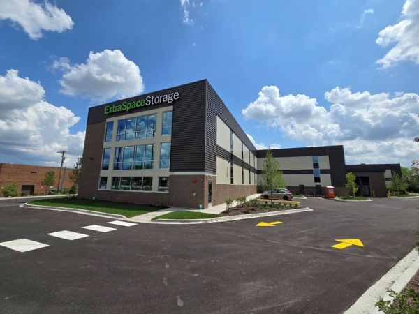 Facility photo: //images.sparefoot.com/medium/2413136903915ea261f.jpg