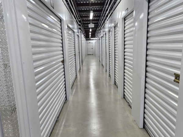 Facility photo: //images.sparefoot.com/medium/241314690392c1757af.jpg