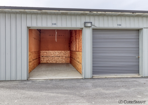 Facility photo: //images.sparefoot.com/medium/24132569899fd4a1d79.jpg