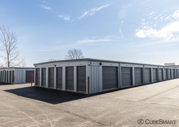 Facility photo: //images.sparefoot.com/medium/2413266a194b5eaa406.jpg