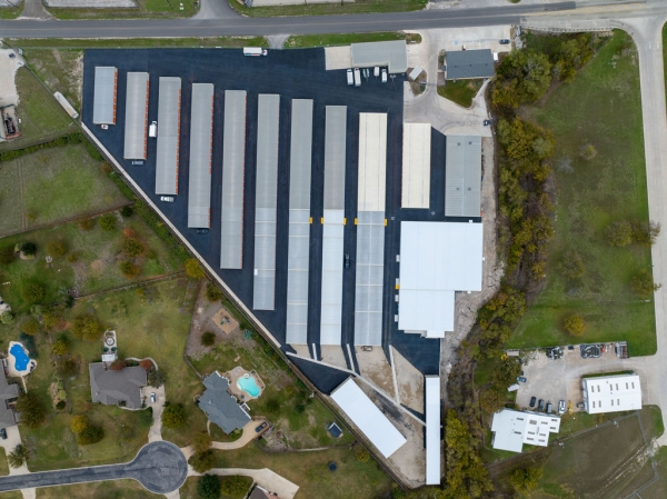 Facility photo: //images.sparefoot.com/medium/24134168718a5227483.jpg