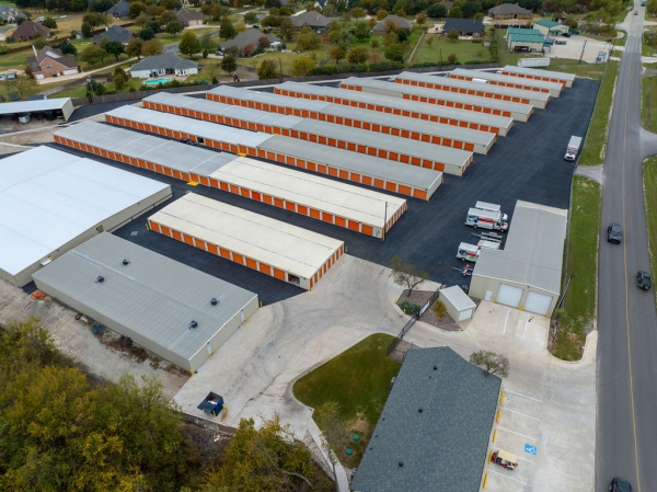 Facility photo: //images.sparefoot.com/medium/24134168718a53231f7.jpg