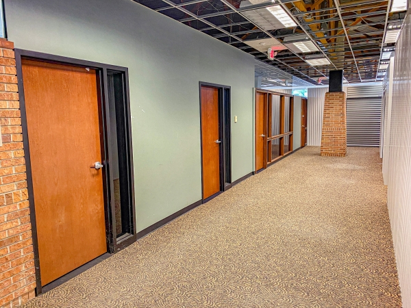 Facility photo: //images.sparefoot.com/medium/24136868dd7c24a9e2d.jpg