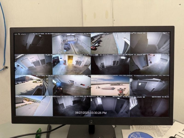 Facility photo: //images.sparefoot.com/medium/24138369039057d1e4d.jpg