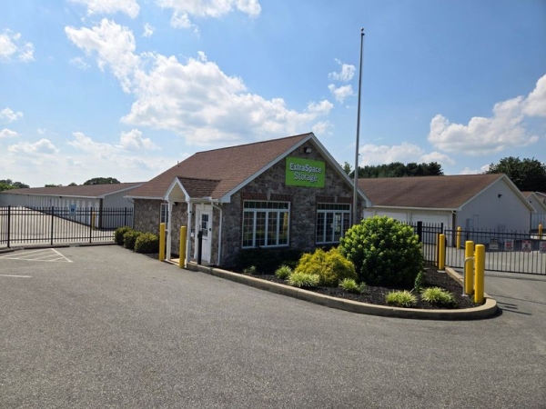 Facility photo: //images.sparefoot.com/medium/24138569039183a7dba.jpg