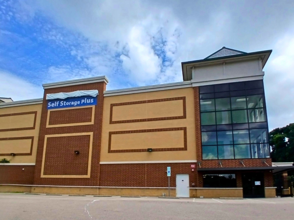 Self Storage Plus - Raleigh - 2105 E Millbrook Road