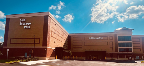 Facility photo: //images.sparefoot.com/medium/241391689a372b7b0e3.png