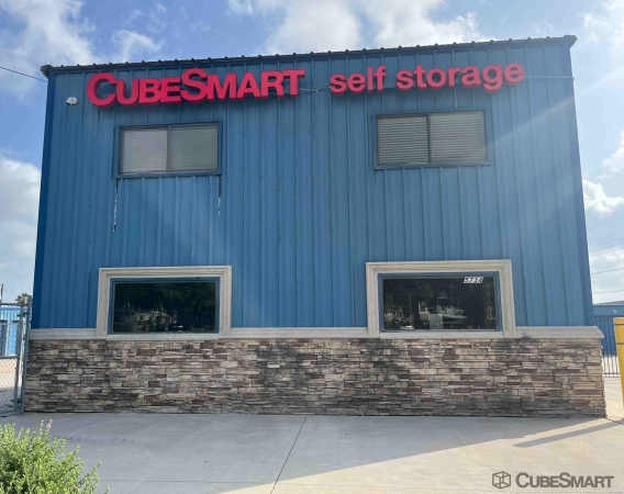 Storage Units at CubeSmart Self Storage - Wooldridge Road - 5734 Wooldridge Road