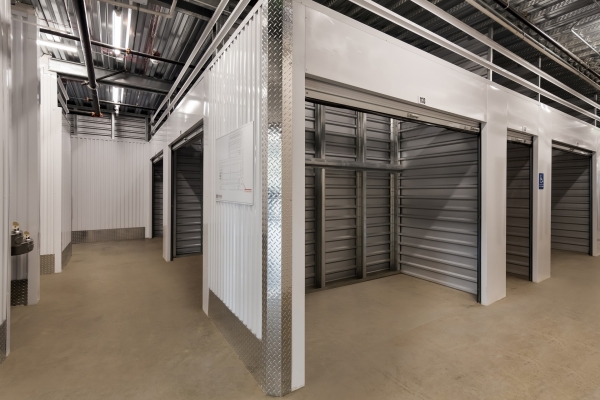 Facility photo: //images.sparefoot.com/medium/24141768dfe6e326353.jpg
