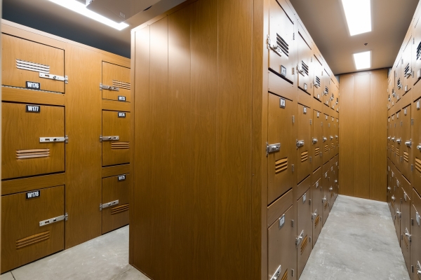 Facility photo: //images.sparefoot.com/medium/24141768dfe6e5a1418.jpg