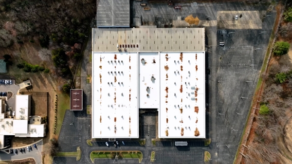 Facility photo: //images.sparefoot.com/medium/2414256914f31eadc3d.jpg