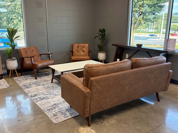 Facility photo: //images.sparefoot.com/medium/2414256914f323a4dd1.jpg