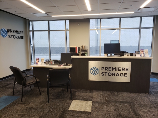 Facility photo: //images.sparefoot.com/medium/241443687561fb3826e.jpg