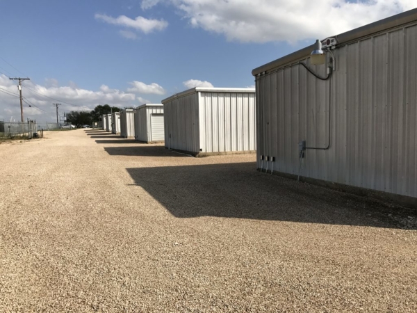 Facility photo: //images.sparefoot.com/medium/241449686fd7ce299b2.jpg