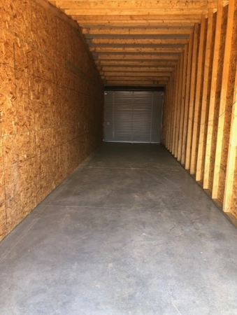 Facility photo: //images.sparefoot.com/medium/241456686fe633ab320.jpg