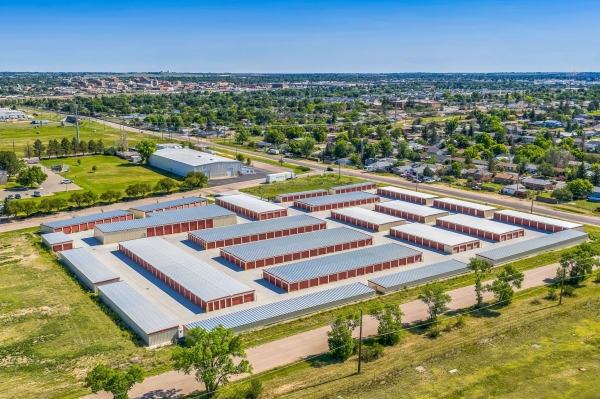 Facility photo: //images.sparefoot.com/medium/241472687002bd1bb4f.jpg