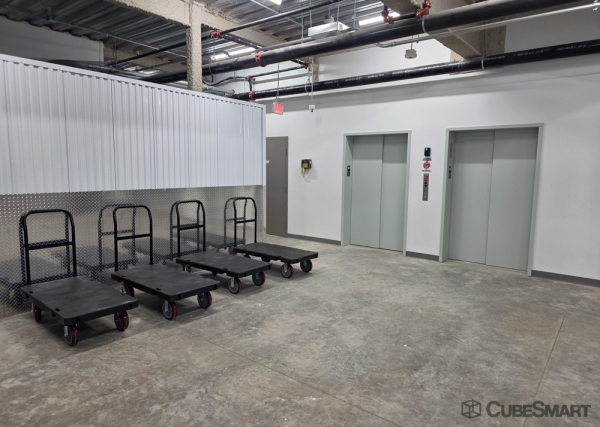 Facility photo: //images.sparefoot.com/medium/2414776883309a3776b.jpg