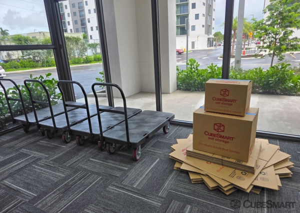 Facility photo: //images.sparefoot.com/medium/241477698d8cde3c822.jpg