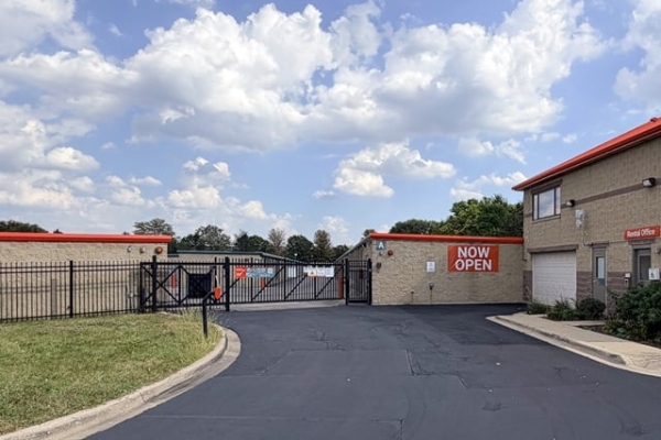 Facility photo: //images.sparefoot.com/medium/24149069e8cd81ac81b.jpg