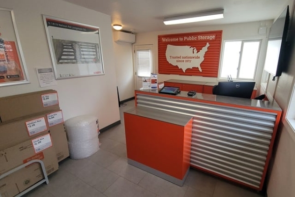 Facility photo: //images.sparefoot.com/medium/24149669ff3431b463f.jpg