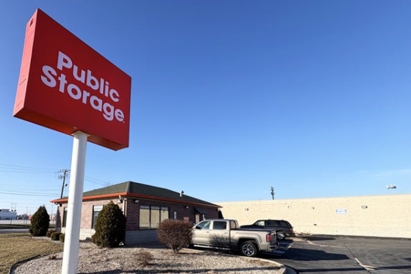 Facility photo: //images.sparefoot.com/medium/24150069f5fbcf12477.jpg