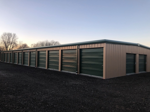 Facility photo: //images.sparefoot.com/medium/241509687553cf62096.jpg