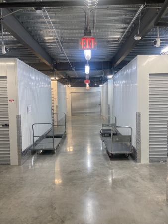 Facility photo: //images.sparefoot.com/medium/241512687f94ca8af6e.jpeg