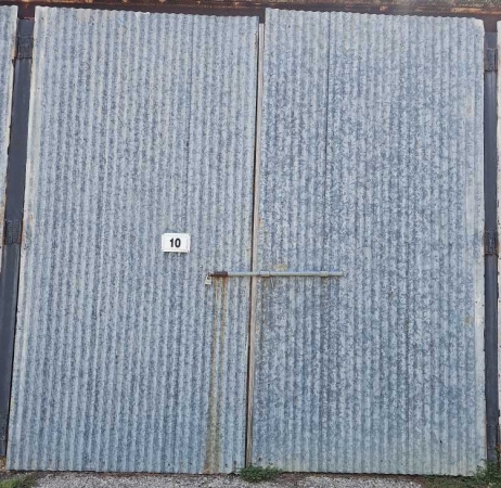 Facility photo: //images.sparefoot.com/medium/241515690e470a2b961.jpg