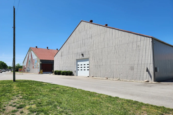 Facility photo: //images.sparefoot.com/medium/2415166878076848f8a.png