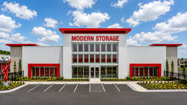 Facility photo: //images.sparefoot.com/medium/2415226a0db82fee205.png