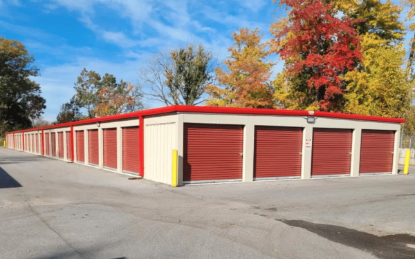 Facility photo: //images.sparefoot.com/medium/24152468780fc54e2e7.png