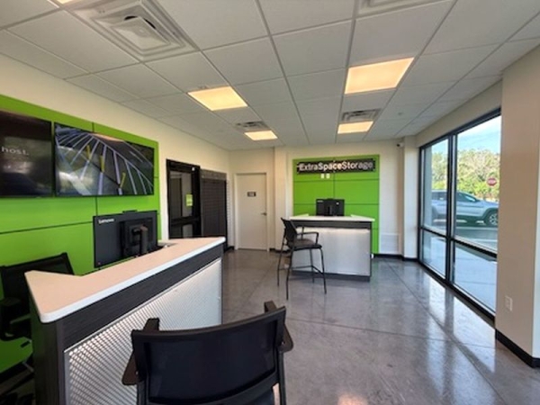 Facility photo: //images.sparefoot.com/medium/2415306904ea0387262.jpg