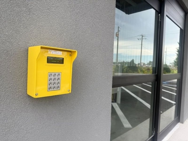 Facility photo: //images.sparefoot.com/medium/2415306904ea2f82892.jpg