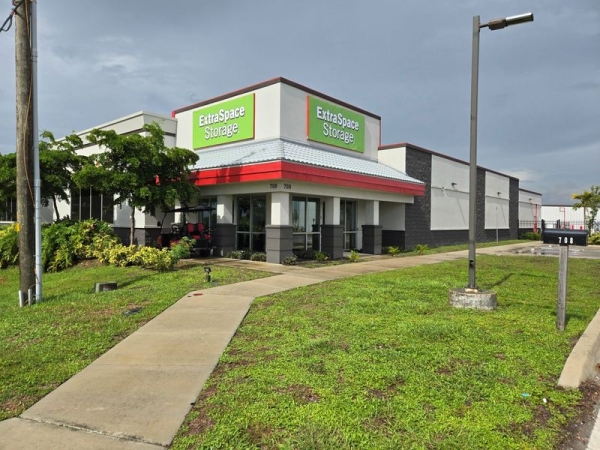 Storage Units at Extra Space Storage - 6953 - Cape Coral - Burnt Store Rd N - 708 Burnt Store Road North
