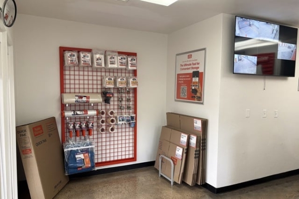 Storage Units at Public Storage - Houston - 5400 Alder Dr - 5400 Alder Dr