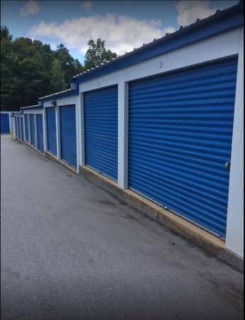 Facility photo: //images.sparefoot.com/medium/241558687915fdb7325.jpg