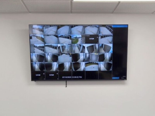 Facility photo: //images.sparefoot.com/medium/241583690285d392137.jpg