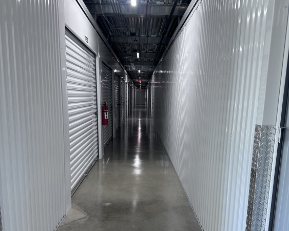 Facility photo: //images.sparefoot.com/medium/24159568fa512c5f608.jpg