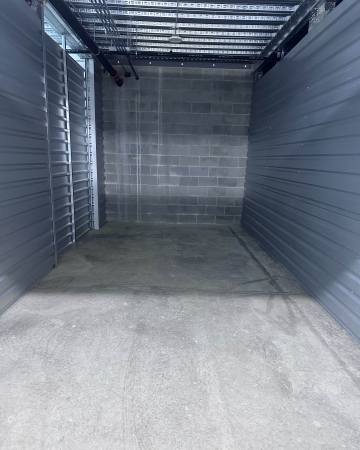 Facility photo: //images.sparefoot.com/medium/24159568fa512e53b76.jpg